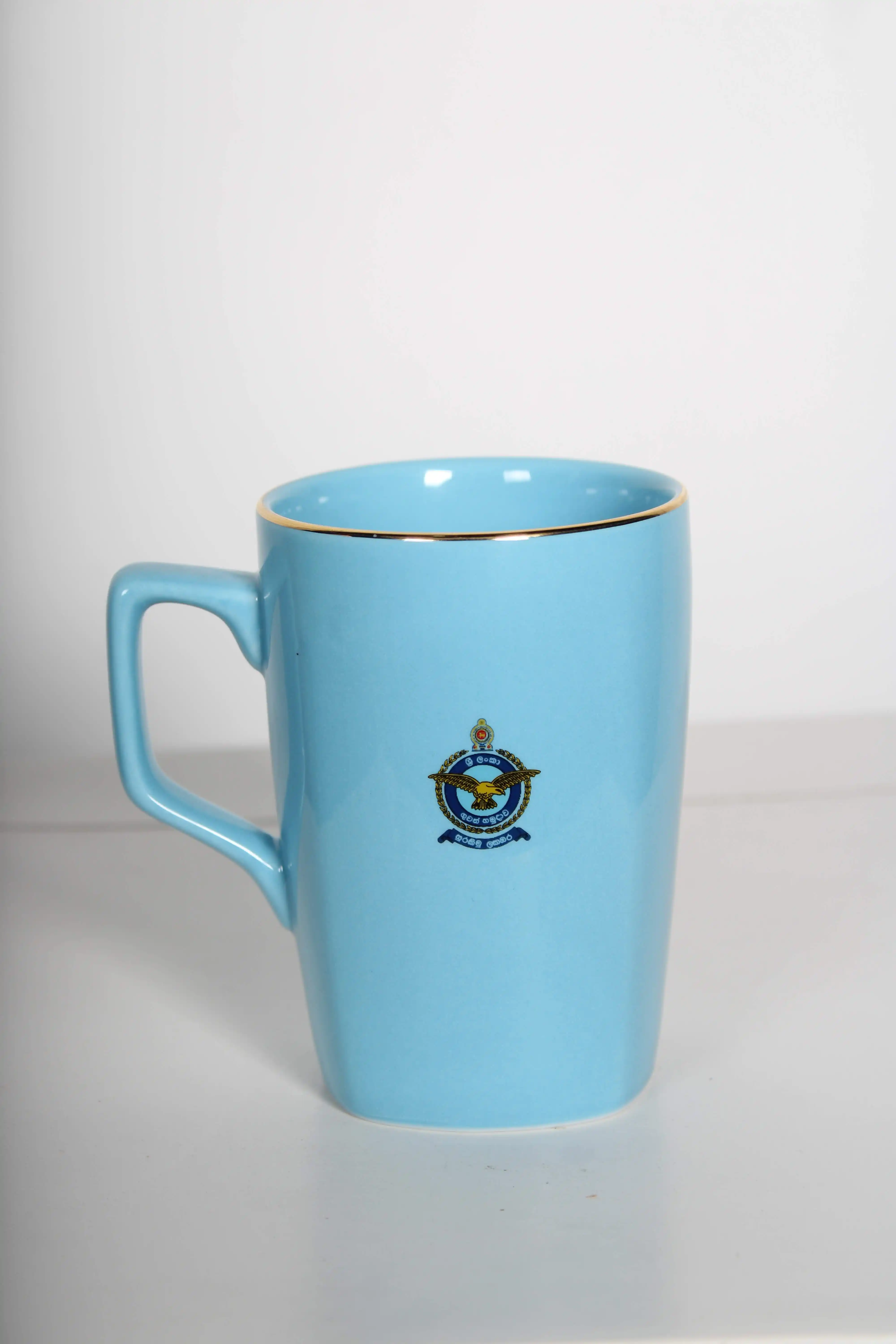 MUG WHITE